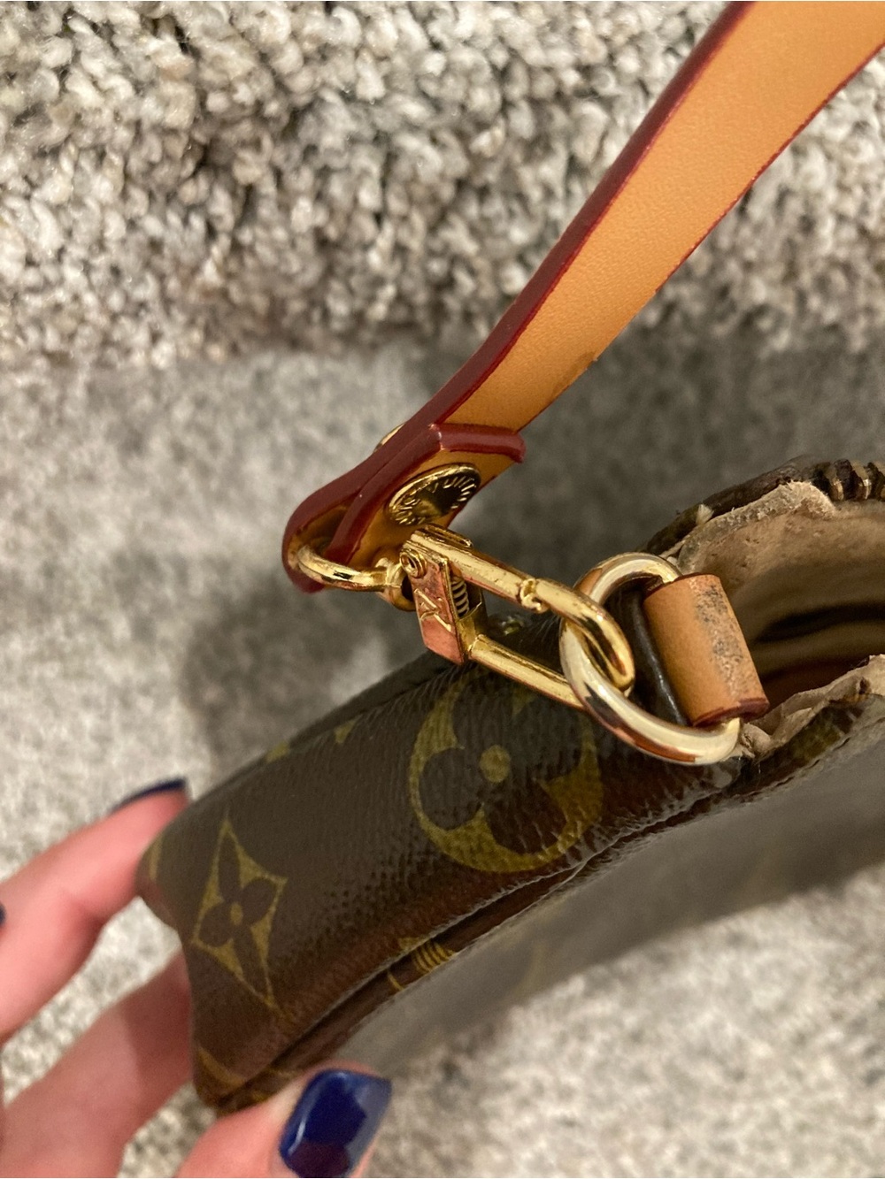 SOLD! 🌺Louis Vuitton Monogram Crossbody Pochette in Brown and Tan🌺 - Picture 4 of 15